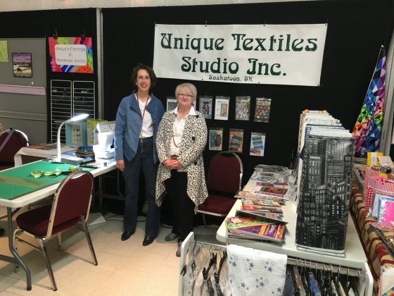 048-Unique Textiles Vendor SMQG Quilt Show March 2016-001